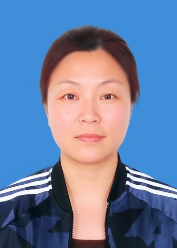 贾闫青